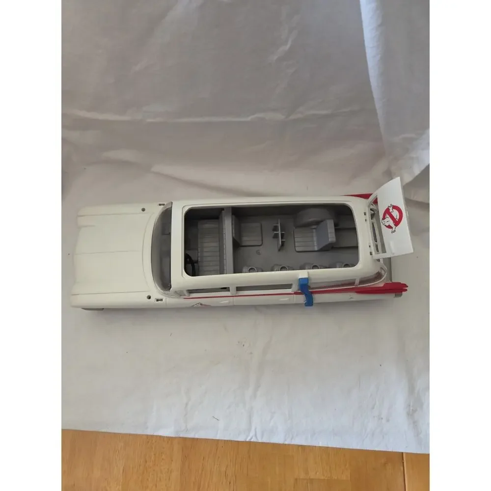 2017 Playmobil Ghostbuster Ecto Car Incomplete
